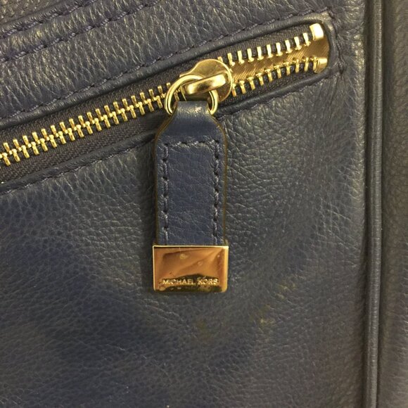 MICHEAL KORS LARGE BRIGHT BLUE SHOULDER BAG - Picture 3 of 5
